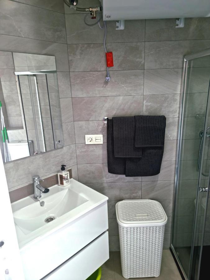 Apartamentos Elemar Free Luggage Storage Málaga Exterior foto